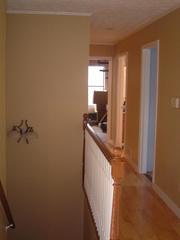 Hallway 1.JPG