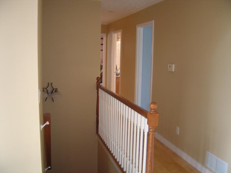 Hallway 3.JPG