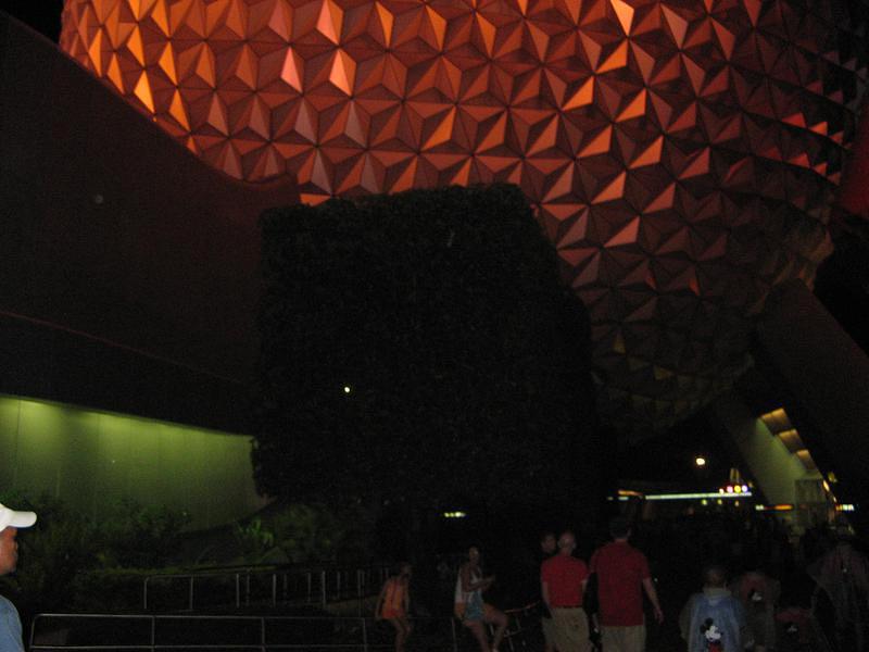 Shrub trees pruned into cubes